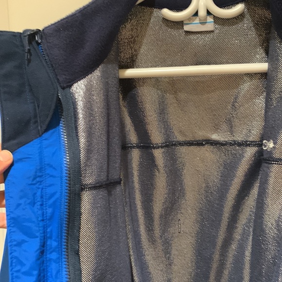 Men’s Columbia waterproof coat - Picture 6 of 8